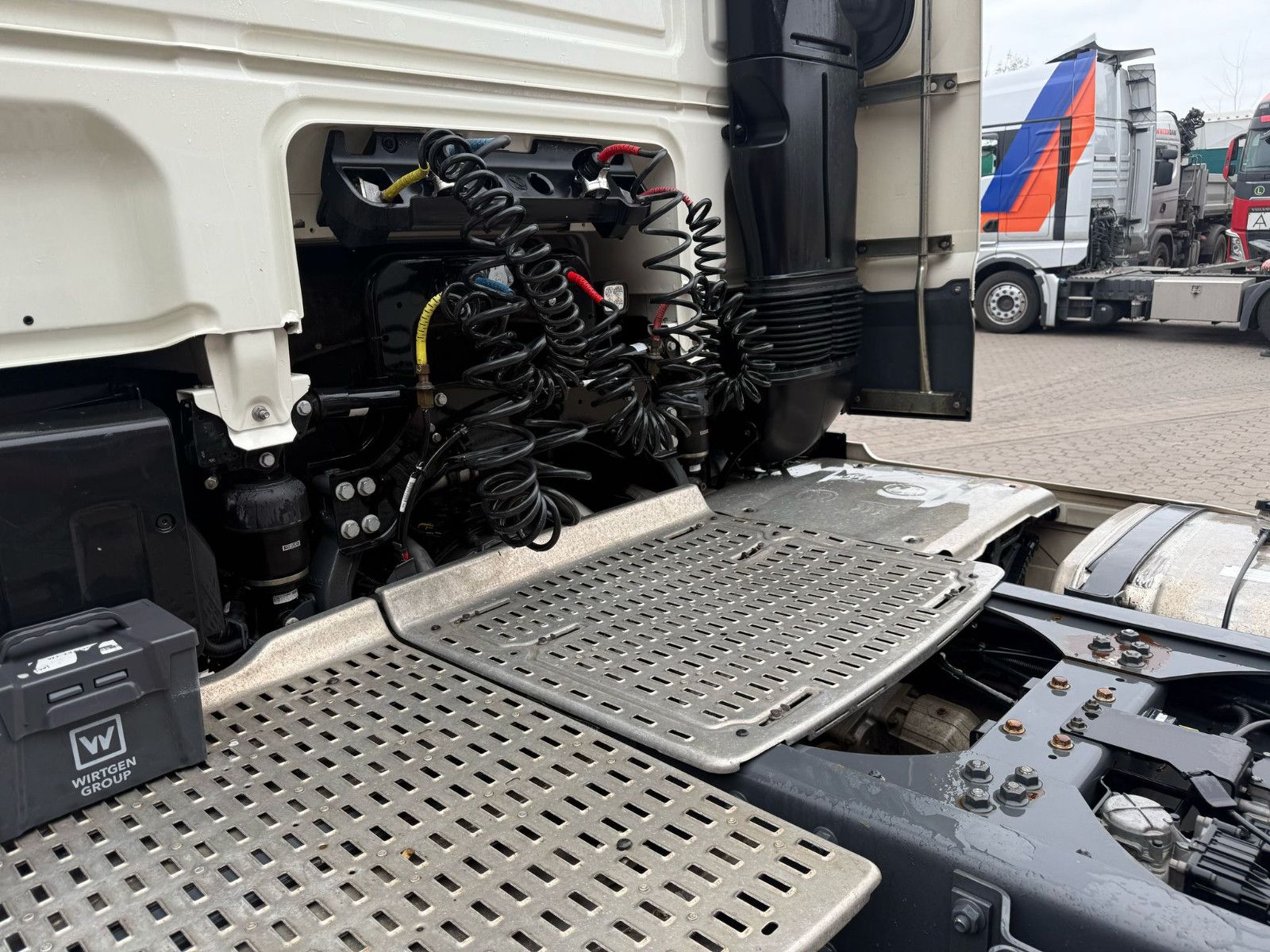 Fahrzeugabbildung DAF XF 530 FT mit Hydraulik sehr gepflegt