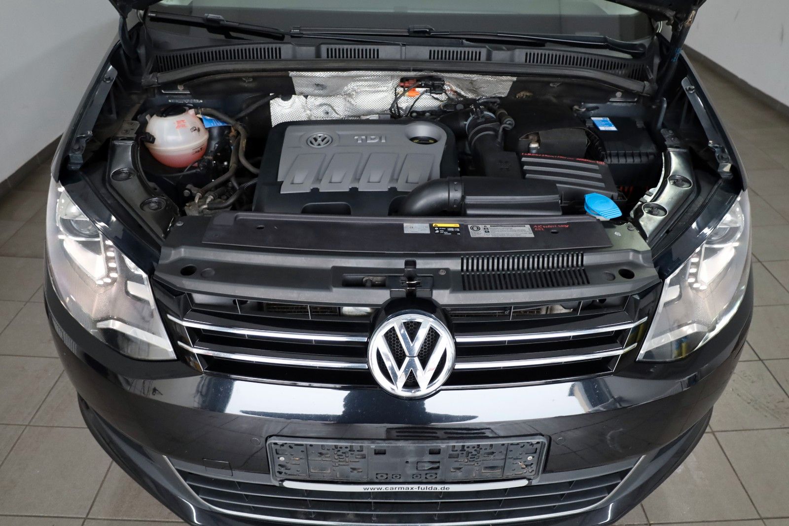 Fahrzeugabbildung Volkswagen Sharan Cup BMT 7 Si.,Navi,Xenon,SH,PDC,AHK,SR+WR