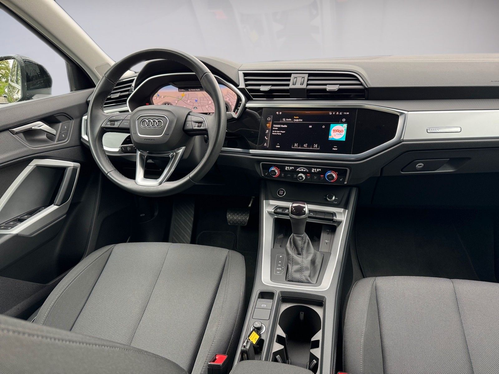 Fahrzeugabbildung Audi Q3 Sportback 35 TFSI S tronic