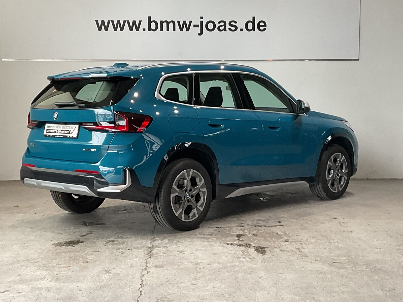 Fahrzeugabbildung BMW X1 sDrive18i xLine Head-Up Komfortzugang