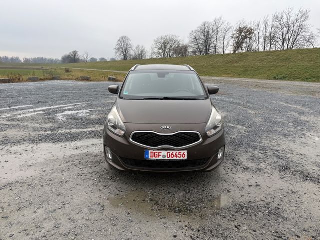 Kia Carens UEFA-2Hand-4xShz-Pdc-Kamara-Navi-Euro6