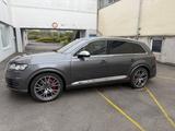 Audi SQ7 4.0 TDI quattro tiptronic - - graue Audi SQ7