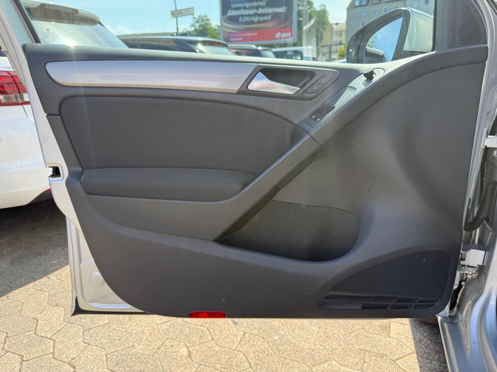 Volkswagen Golf VI 1,6 TDI 77kW 105PS Trendline/NAVI/PDC