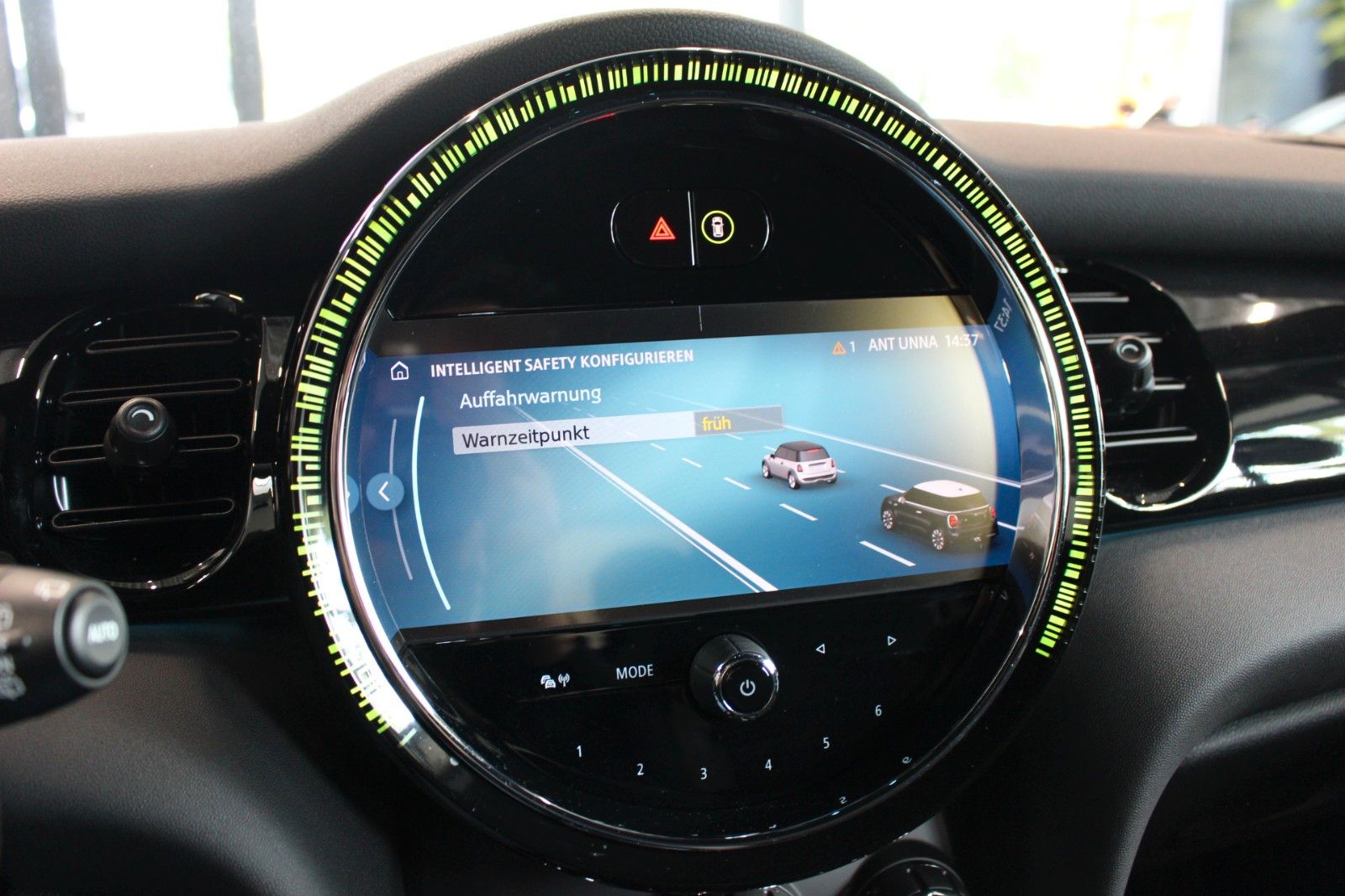 Fahrzeugabbildung MINI John Cooper Works Trim R.Kamera+Navi+AppleCar