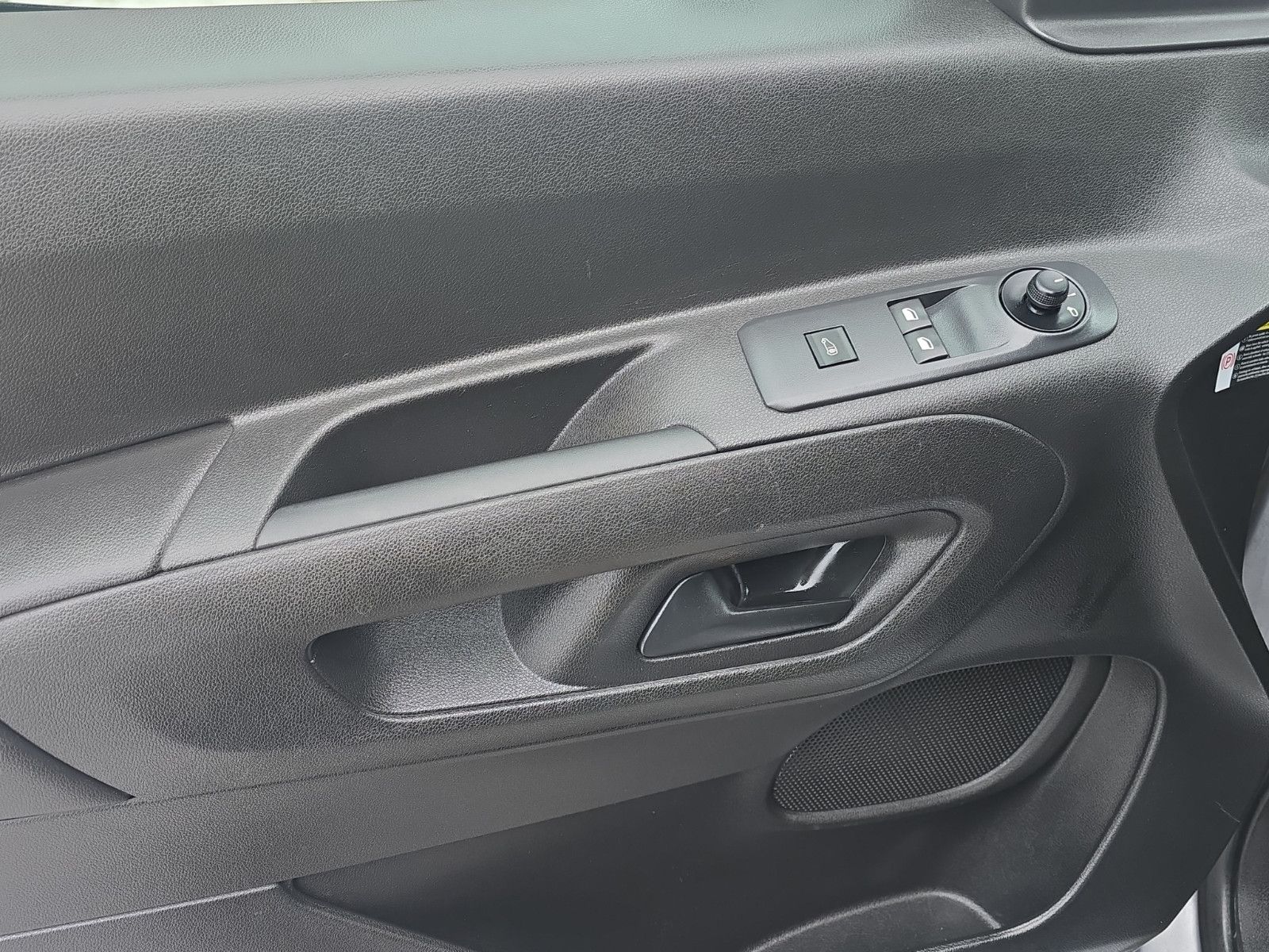 Fahrzeugabbildung Peugeot Partner Asphalt L2 AHK AUTOMATIK TEMPOMAT KAMERA