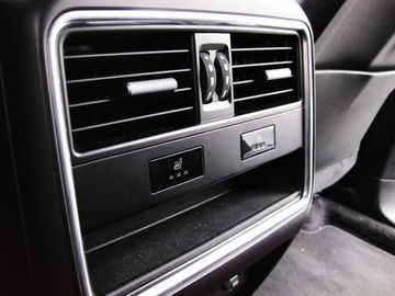 Porsche Cayenne - 6