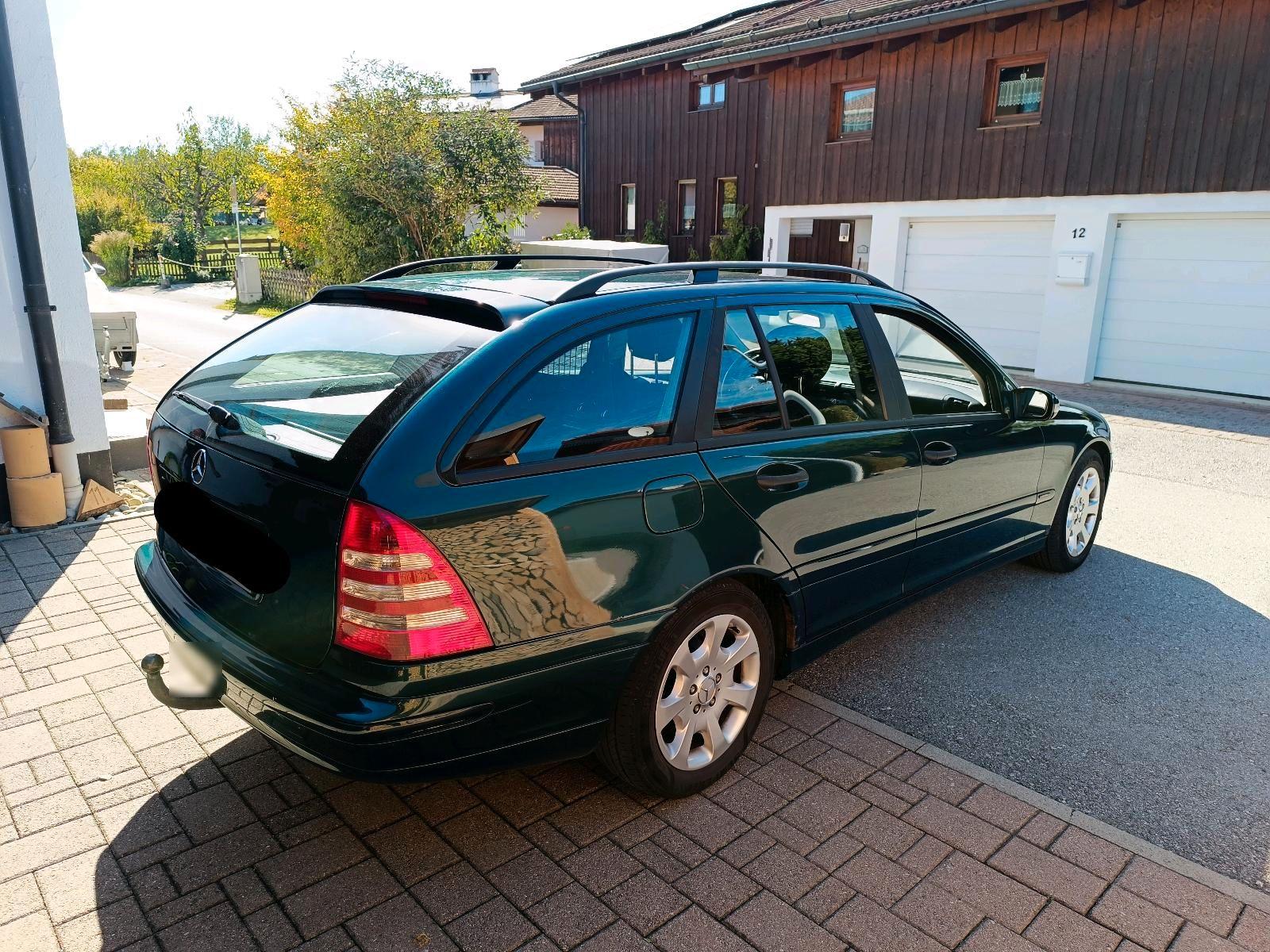 Mercedes-Benz C 220