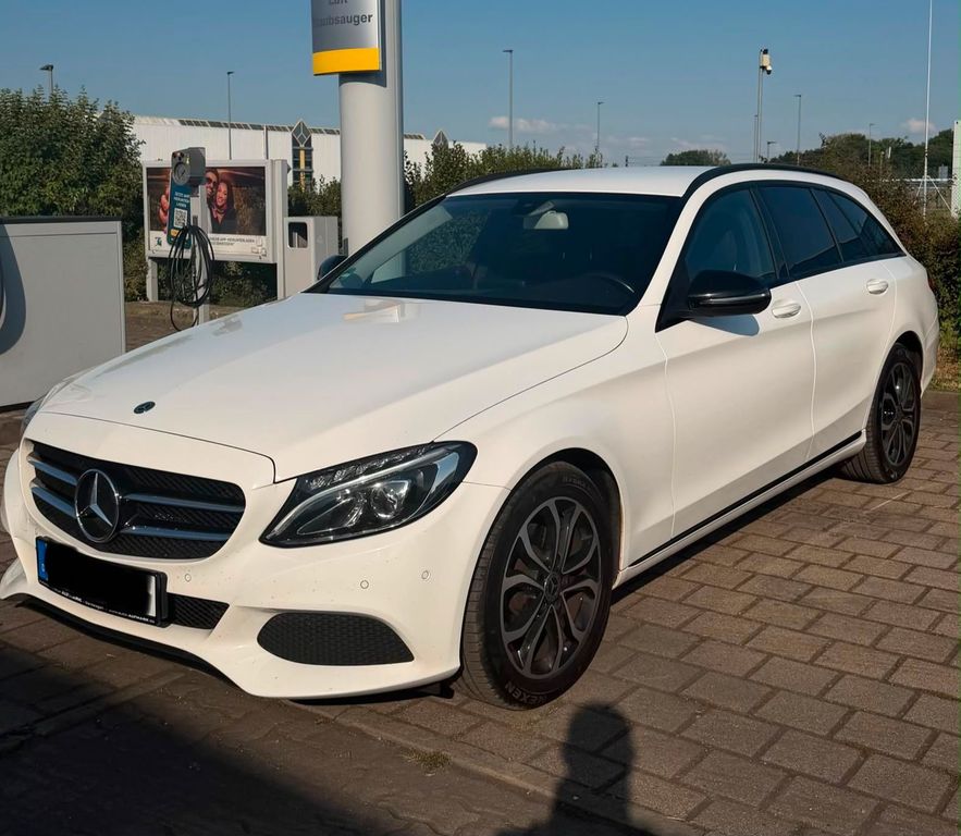 Image of Mercedes-Benz C 200