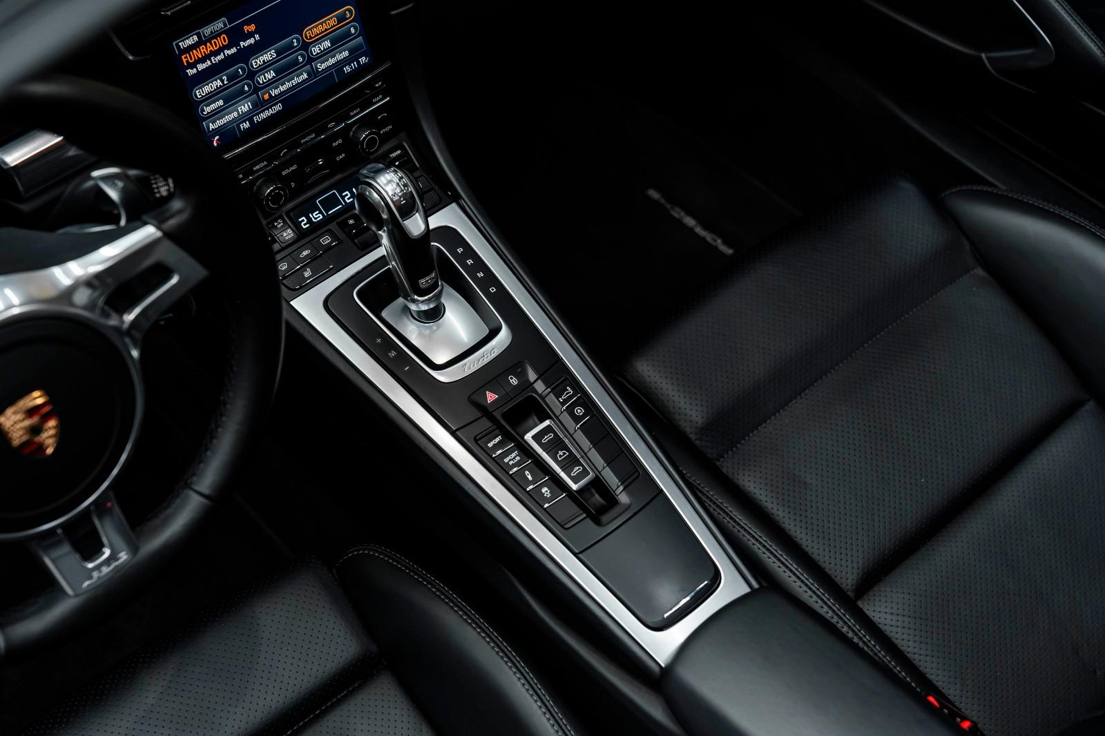 PORSCHE 991 TURBO CABRIOLET