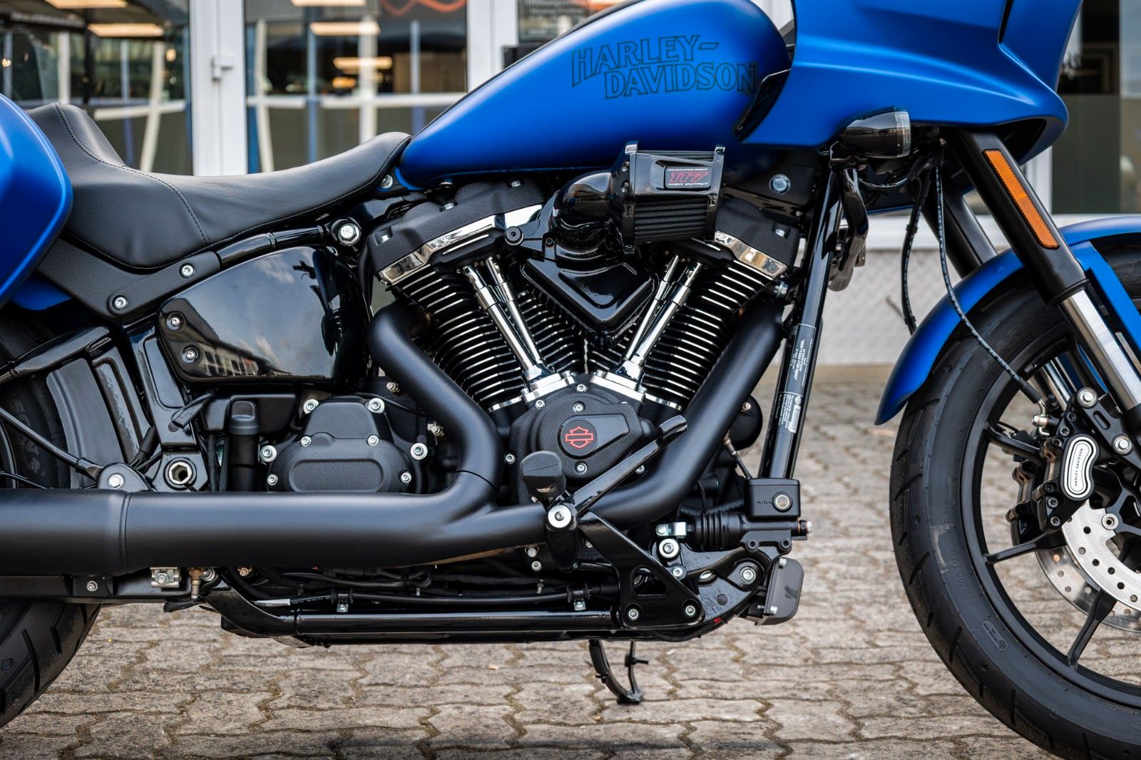 Fahrzeugabbildung Harley-Davidson FXLRST LOW RIDER ST 117 MY26