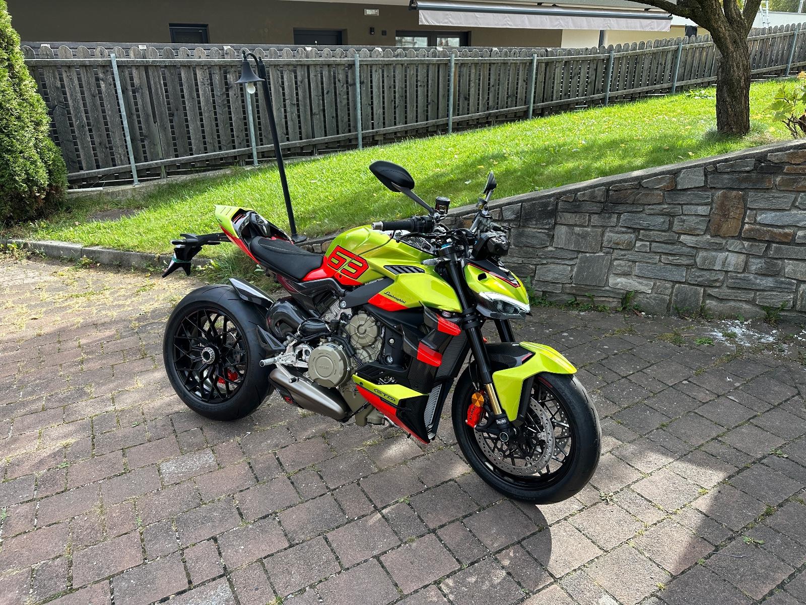 Ducati Streetfighter Lamborghini