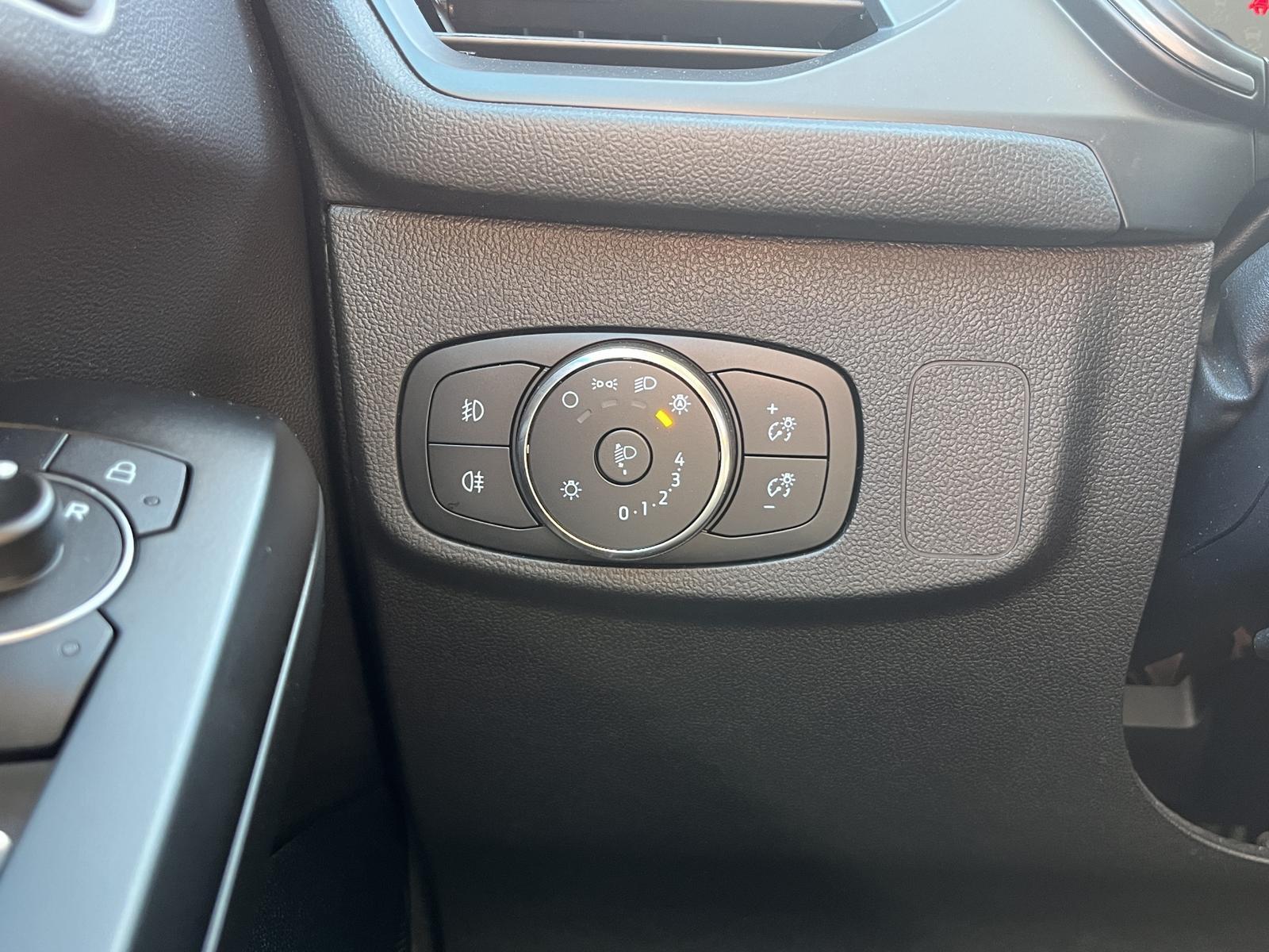 Ford Focus COOL&CONNECT 1.0 LED-SCHEINWERFER+CARPLAY, миниатюра 22
