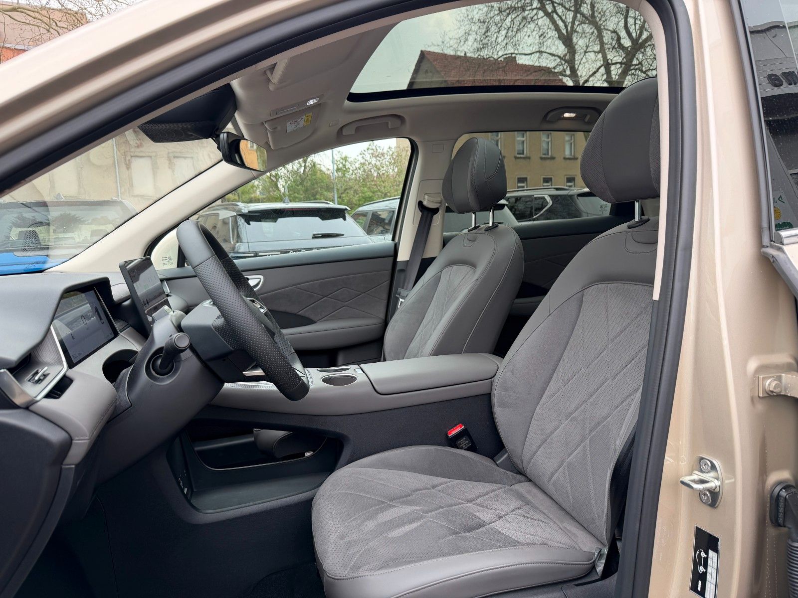 MG S6 EV
