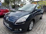 Peugeot 5008 Platinum*SCHECKHEFT*AUTOMATIK*7SITZE - Peugeot 5008 mit Diesel-Antrieb: Limousine