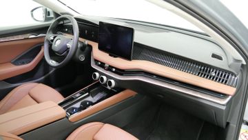 Skoda Superb Combi 2.0 TDI DSG 4x4 L&K PANO AHZV STHZ
