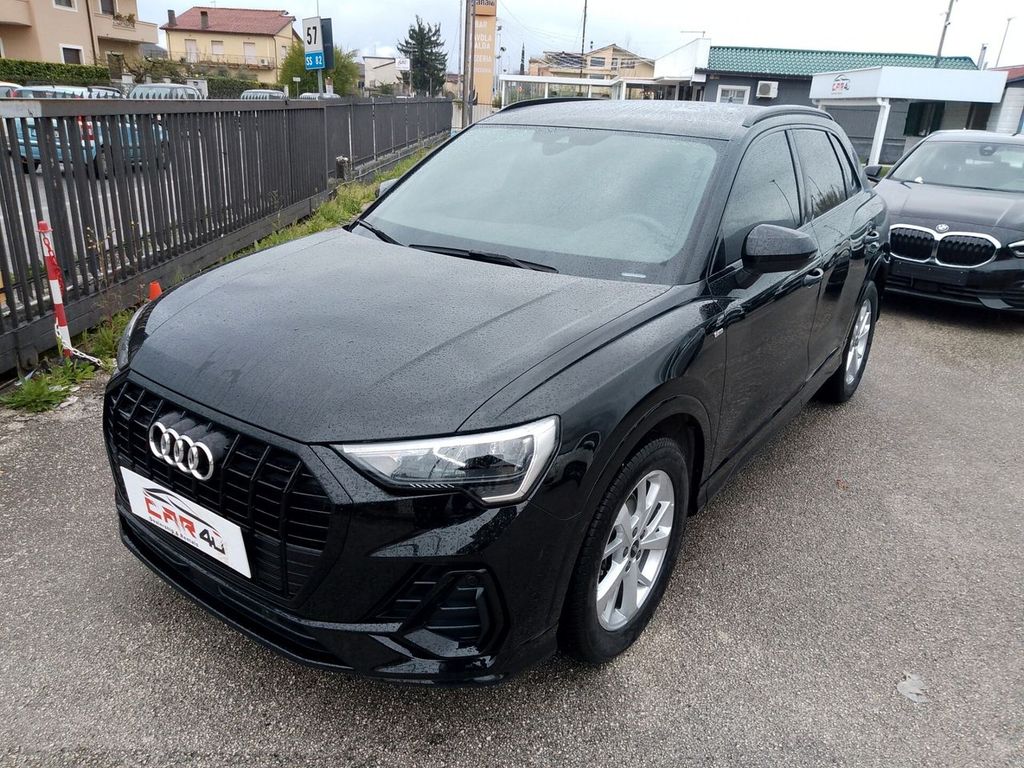 Image of Audi Q3