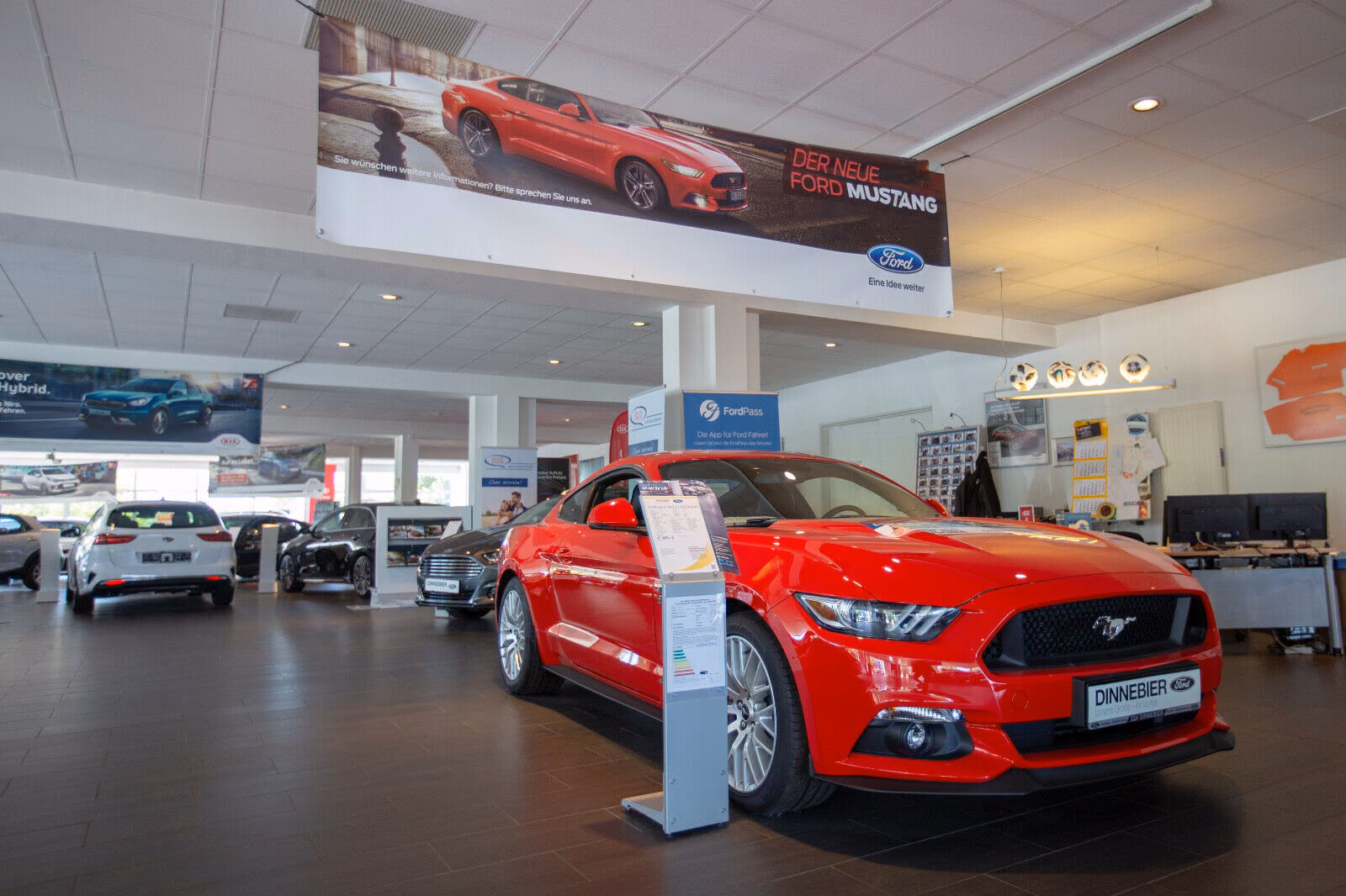 showroom-image-top