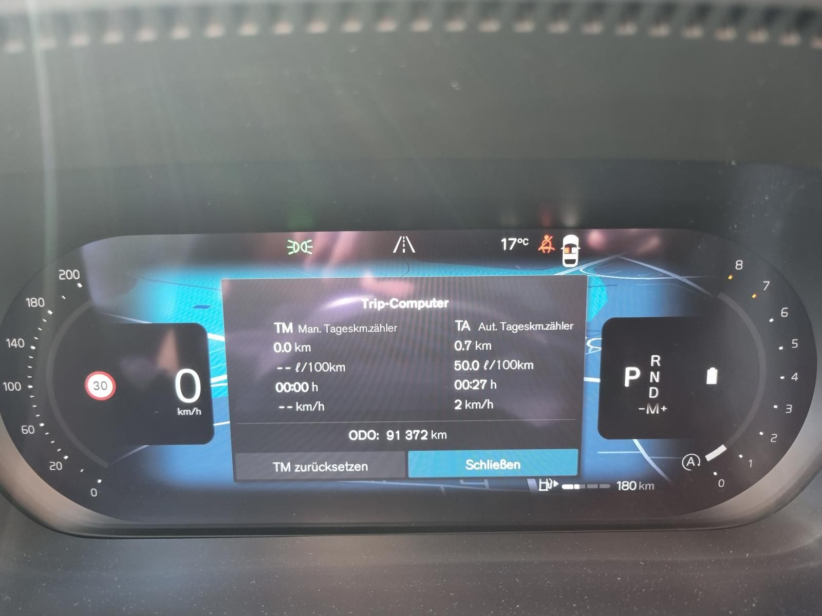 Fahrzeugabbildung Volvo XC60 B5 AWD Plus Dark 'ACC, AHK, CTA, BLIS'