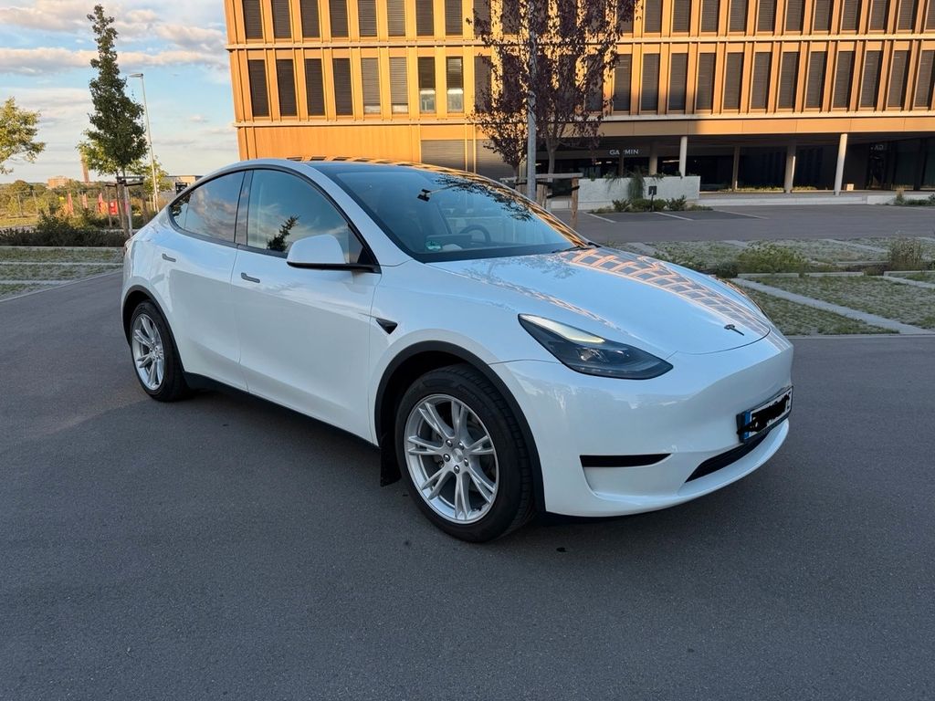 Image of Tesla Model Y