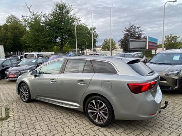 Toyota Avensis - 5