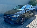 Mercedes-Benz GLA 180 - AMG Night Paket - Automatik 
