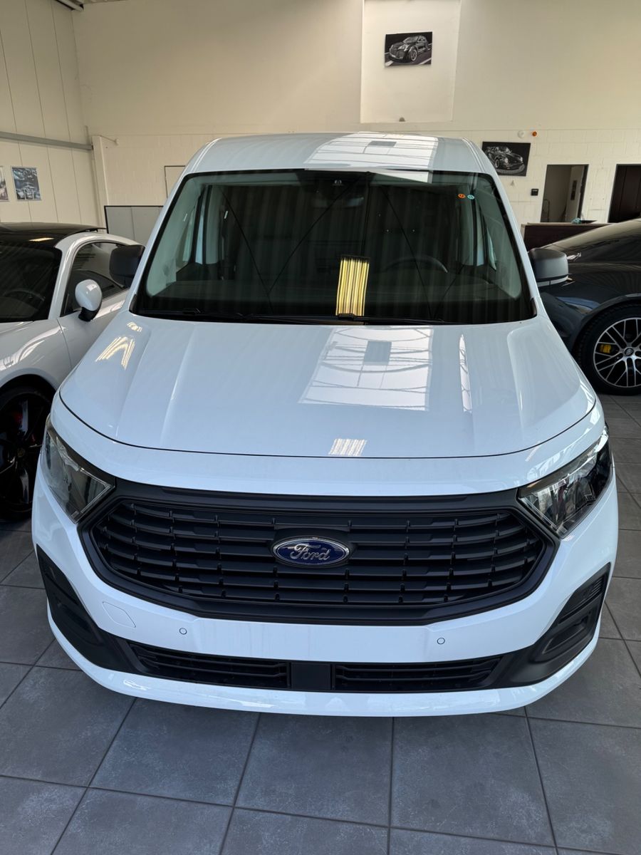 Fahrzeugabbildung Ford Transit Connect PHEV 1,5 Automatik/Sofort