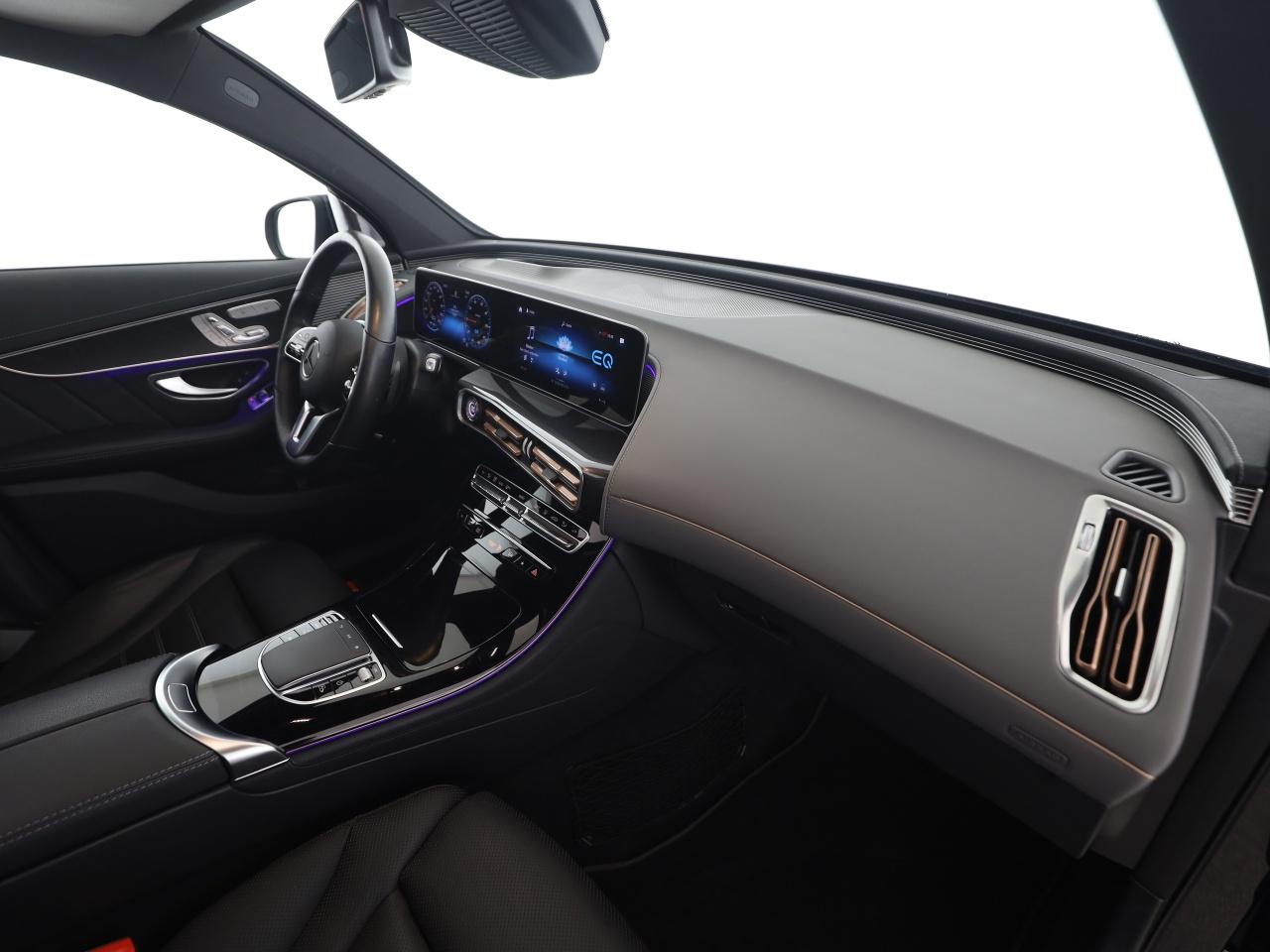 Mercedes-Benz EQC 400 4M AMG Sitzklima SHD AHK HUD TV-Tuner