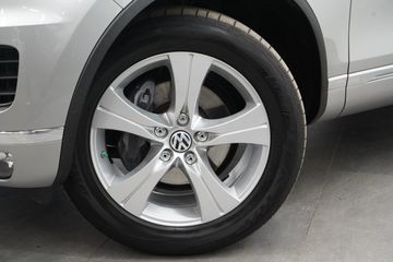 Volkswagen Touareg - 3