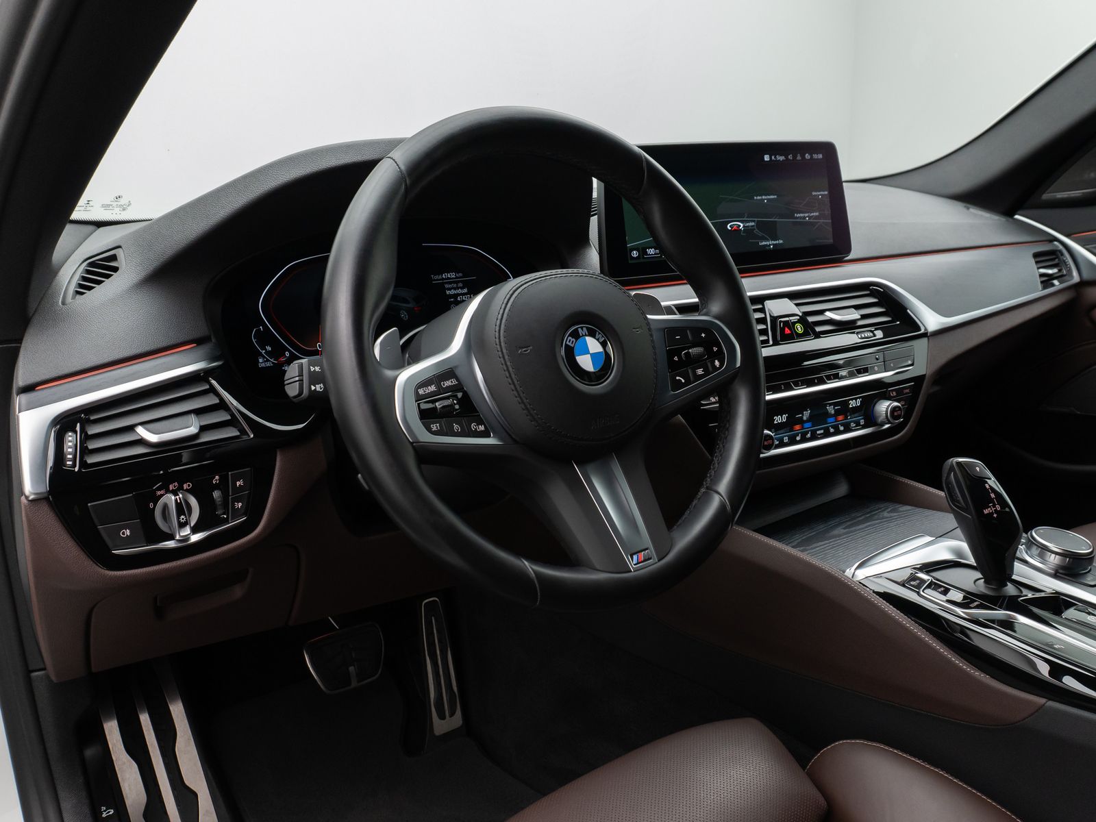 Fahrzeugabbildung BMW 540d xD M Sport Kamera Laser HUD DAB H/K Komfort