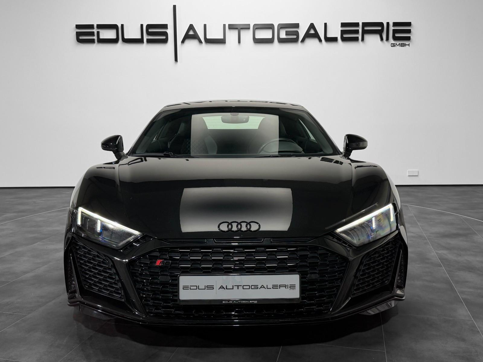 Audi R8 Coupe 5.2 FSI Quattro Technologie-Paket RFK