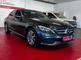 Mercedes-Benz C 220 Limousine  BlueTec / d-PANO - Mercedes-Benz C 220 mit Diesel-Antrieb: Limousine