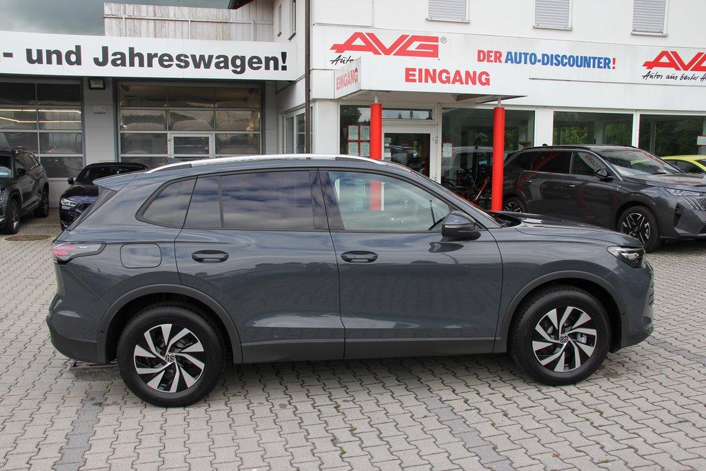 Volkswagen Tiguan 2.0 TDI 150PS LIFE LED Winterp CAM Design