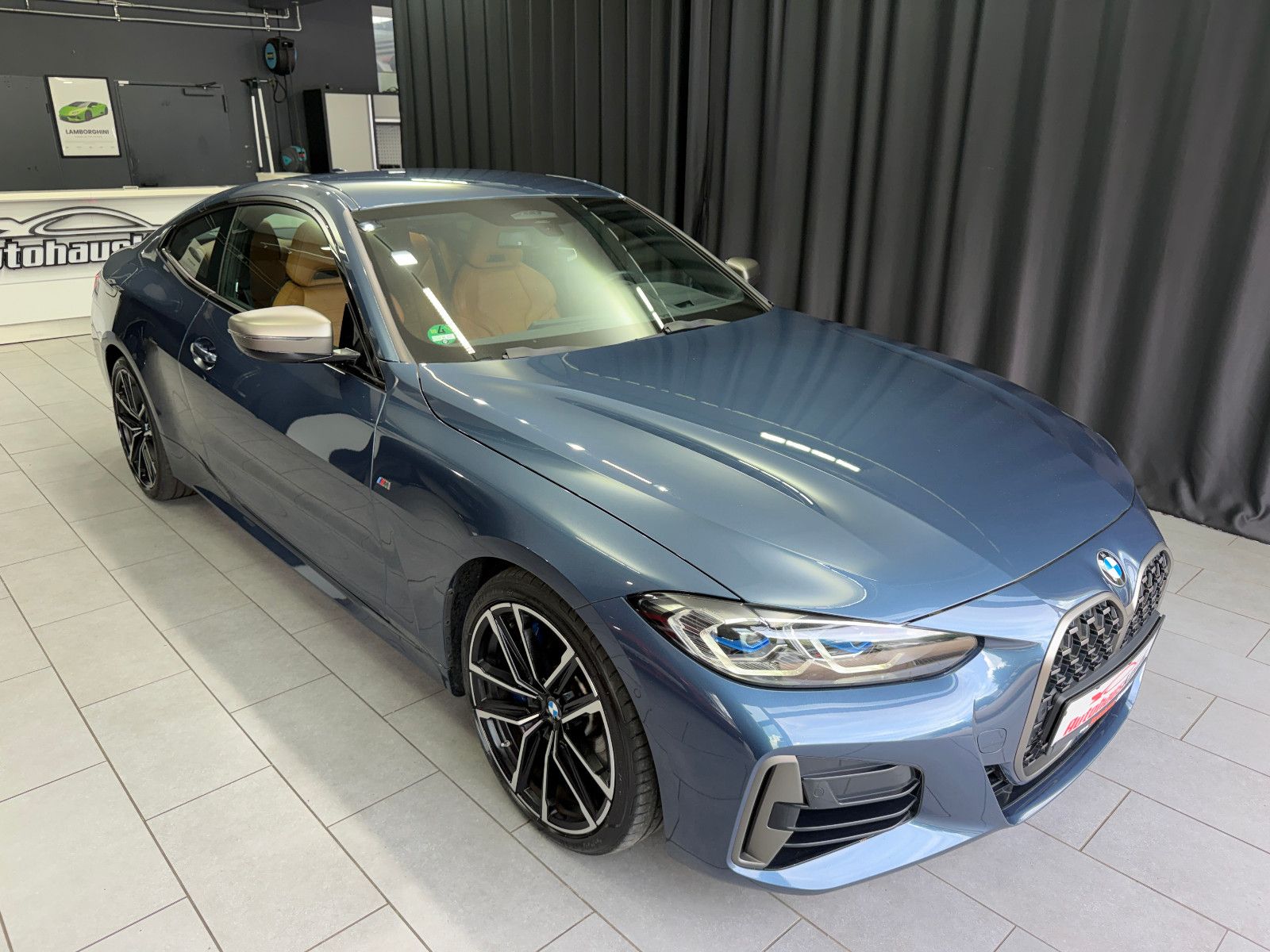 Fahrzeugabbildung BMW M440i xDrive Coupe|LASER|H&K|360°|M-Sitze|Gestik