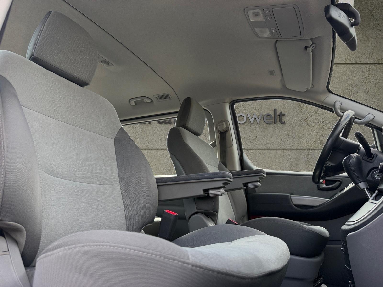 Hyundai H-1 Travel Comfort *AUTOM.*NAVI*SHZ*RFK*TÜV NEU*