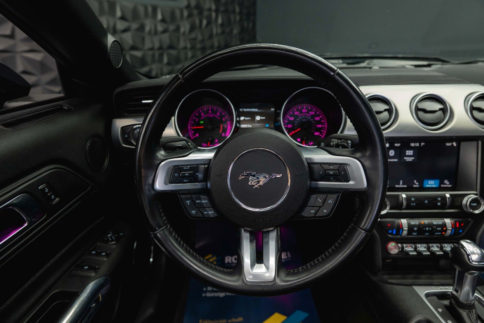 Fahrzeugabbildung Ford Mustang Shelby 500 GT Cabrio Performance PREMIUM