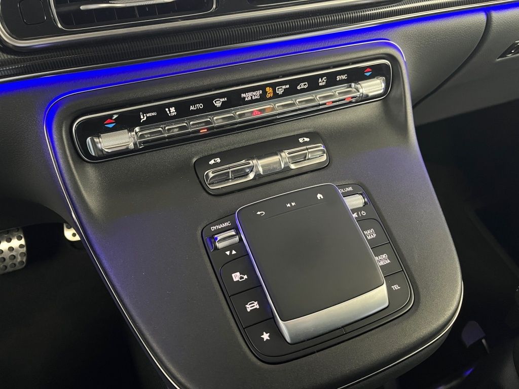 Fahrzeugabbildung Mercedes-Benz V 220 d STYLE Kompakt 7 Sitze 2,5tAHK LED EASY-P