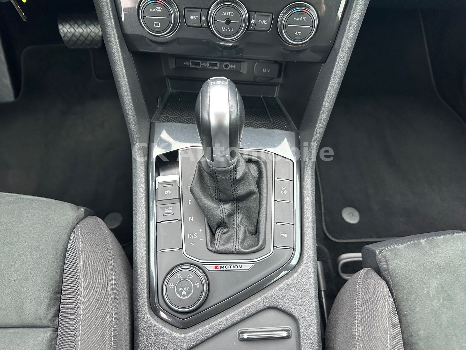 Fahrzeugabbildung Volkswagen Tiguan 2.0TDI Highline BMT 4Motion/DSG/Navi/LED