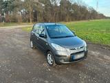 Hyundai i10 1.1 CRDI sehr sparsames Anfäng... - Sparsame mit Diesel-Antrieb