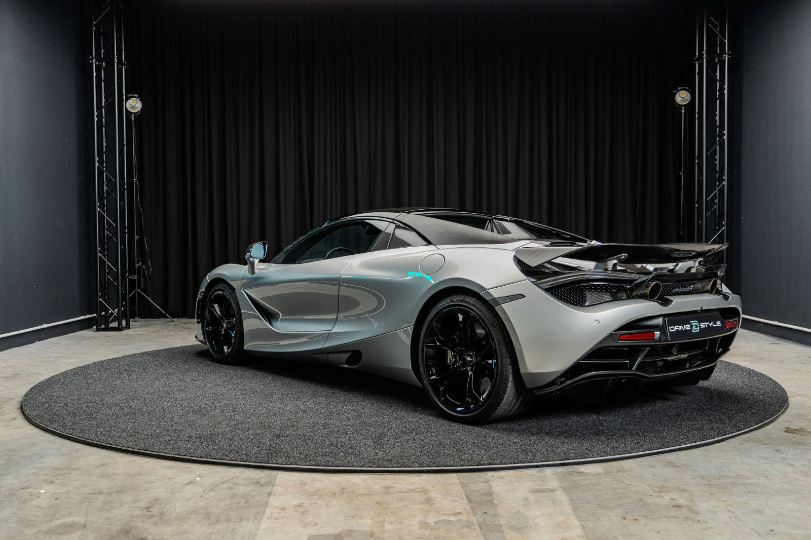 Fahrzeugabbildung McLaren 720S Spider + Scheckheft + Service Neu + Top Zus