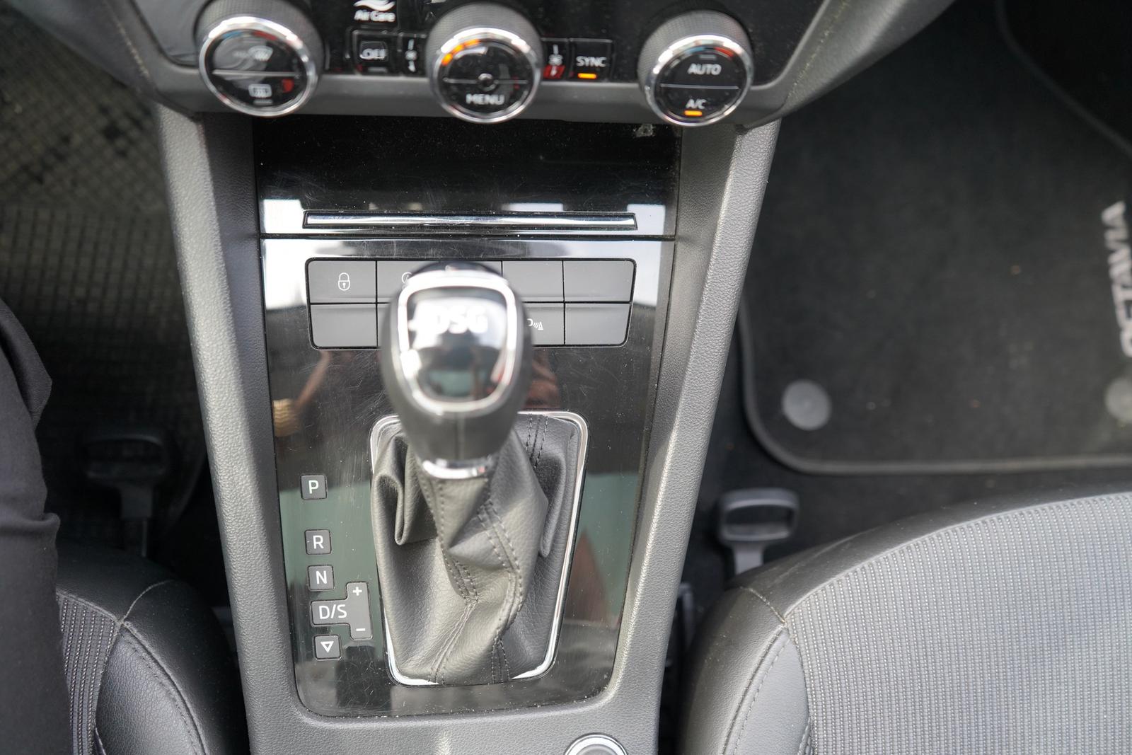 Skoda Octavia 1.6 TDI Premium Edition Panorama ACC LED