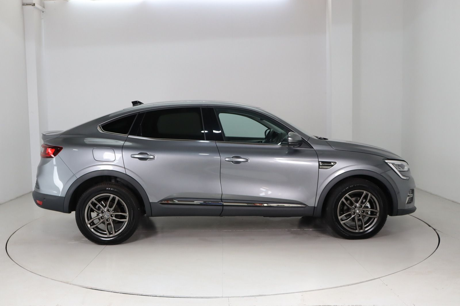 Fahrzeugabbildung Renault Arkana * LED * RFK * Lenkradhzg.