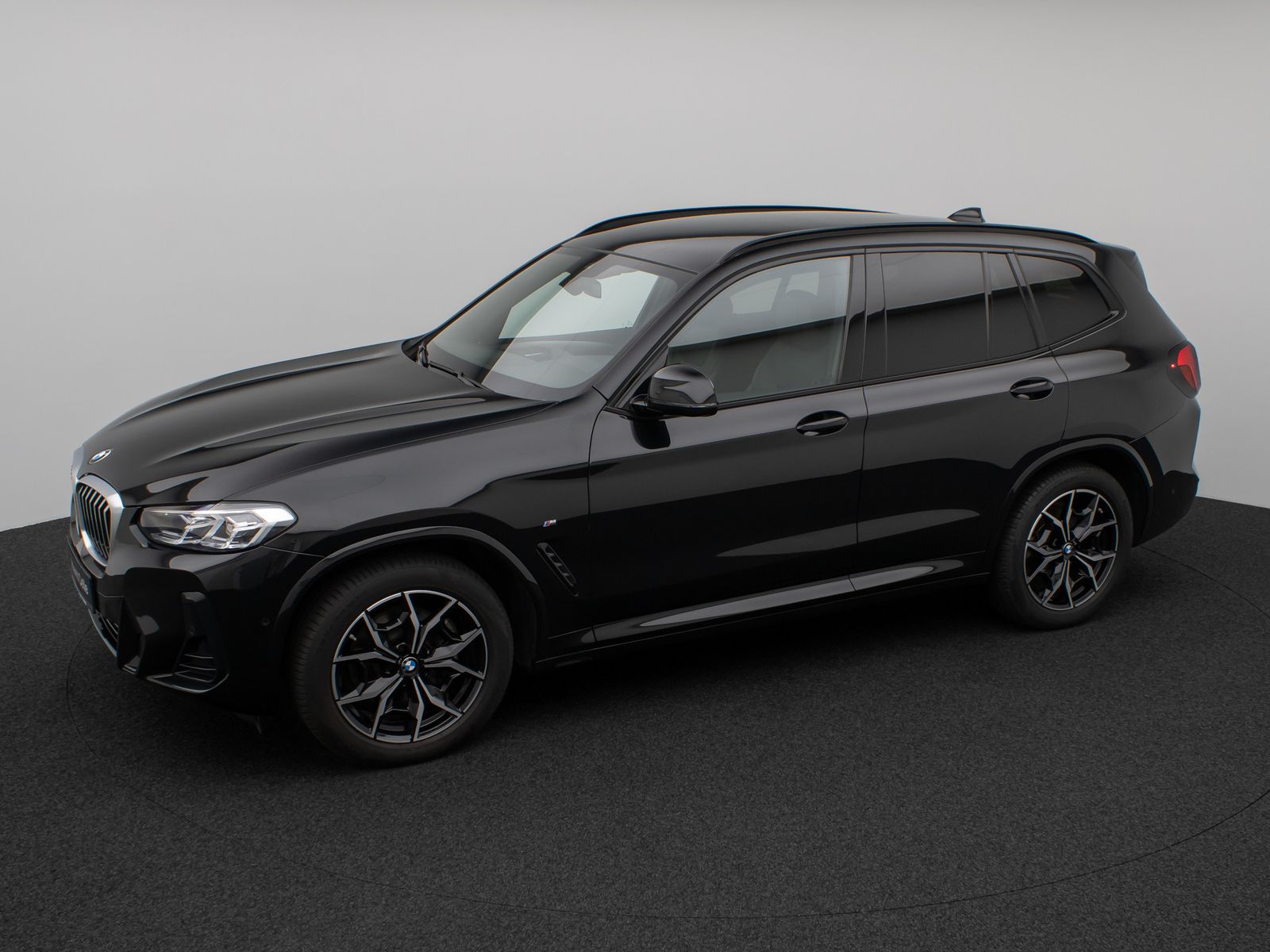 Fahrzeugabbildung BMW X3 xD30i M Sport Kamera DAB HiFi AdaptLED 19Zoll