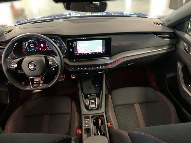 Octavia Combi RS iV 1.4 eTSI MATRIX+PANO+NAV+HUD