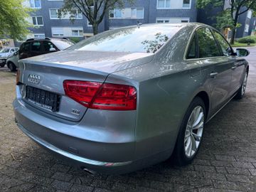 Audi A8 - 5
