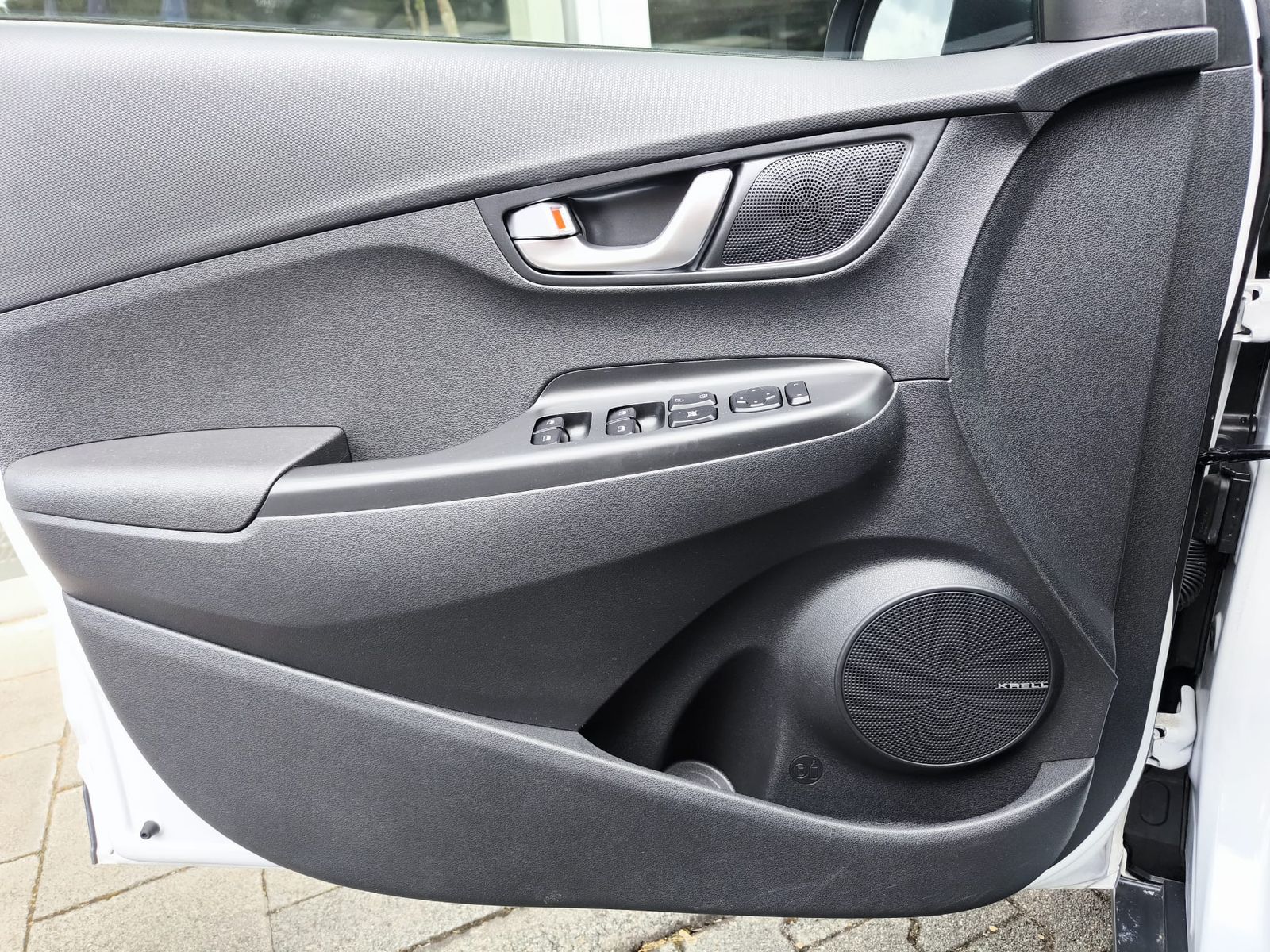Fahrzeugabbildung Hyundai Kona Elektro Edition 30 LED+NAVI+SHZ+KAMER+KRELL