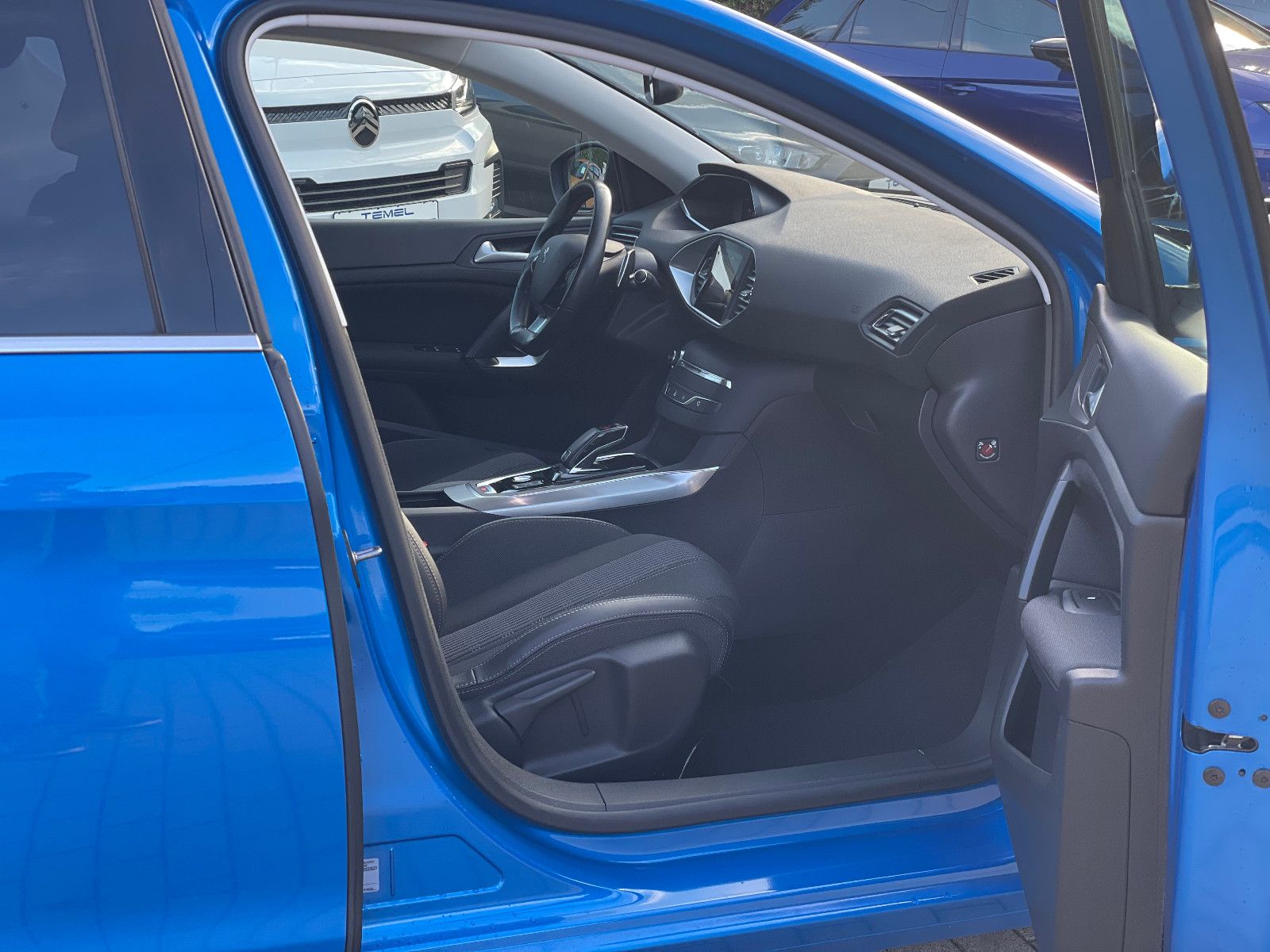 PEUGEOT 308, 2021, Benzin, 131 PS