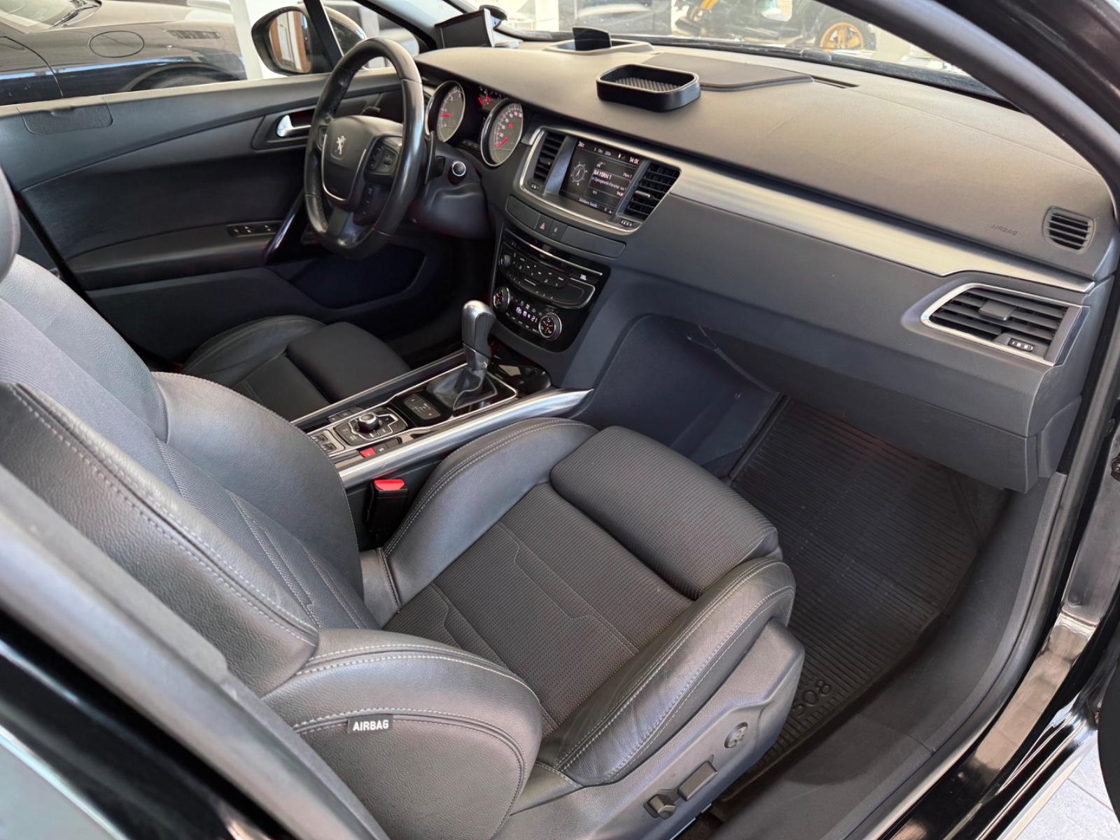 Peugeot 508 2012 — двигун 2.179 cm³, 204 HP (150kW)