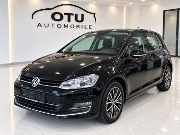Volkswagen Golf - 1
