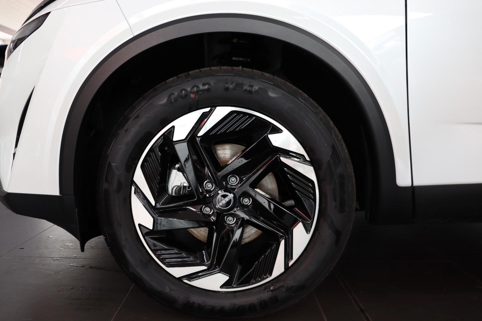 Nissan Qashqai 1.3 AT N-Connecta Navi,LED,TLeder SOFORT, миниатюра 16