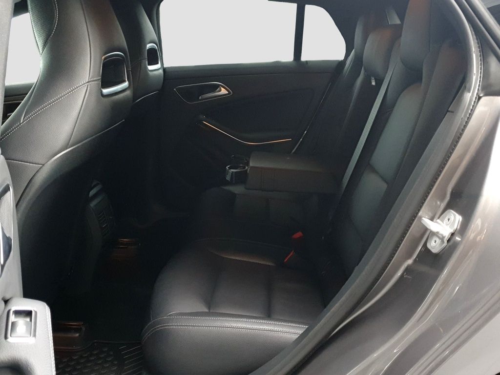 Fahrzeugabbildung Mercedes-Benz CLA 200 Shooting Brake AHK*Leder*KeyLess*LED*PDC